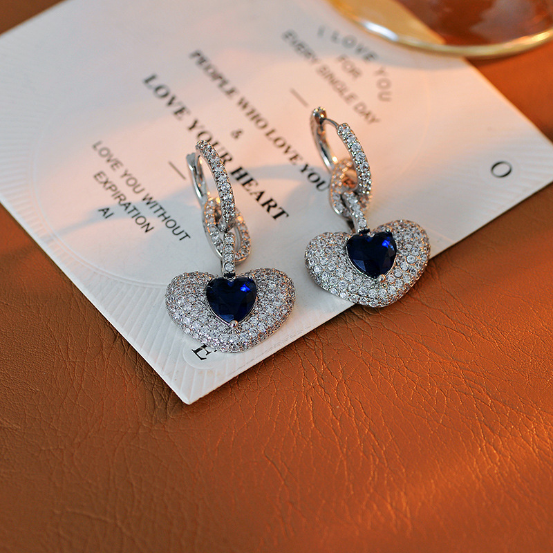 Elegant sophisticated earrings with zircon