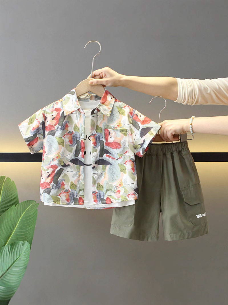 Conjunto de Camisa Floral de Verano para Niños 7870, Estilo Verano 2026, Conjunto de Tres Piezas de Pantalones Cortos de Manga Corta para Bebés, Ropa Infantil