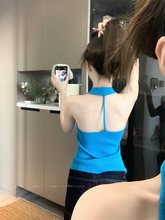 纯欲辣妹蓝色v领露背挂脖背心女夏外穿美背修身短款无袖针织上衣