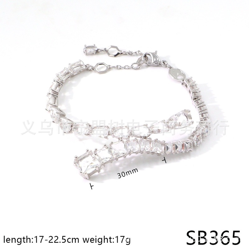 【新品】白色水晶方钻梭形钻拼接设计手链耳环项链时尚首饰套装女|undefined