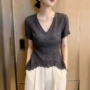 好看小众新款气质上衣