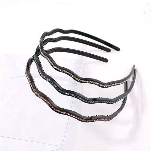 Minimalist black face-friendly anti-slip toothed bangs clip hair tie for women adult plastic hair clip hair accessory