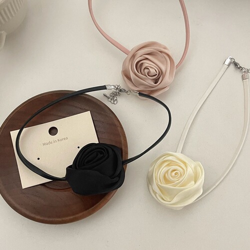 French-style gentle rose gold necklace, ethereal retro sweet choker, vacation style, personalized and niche for women