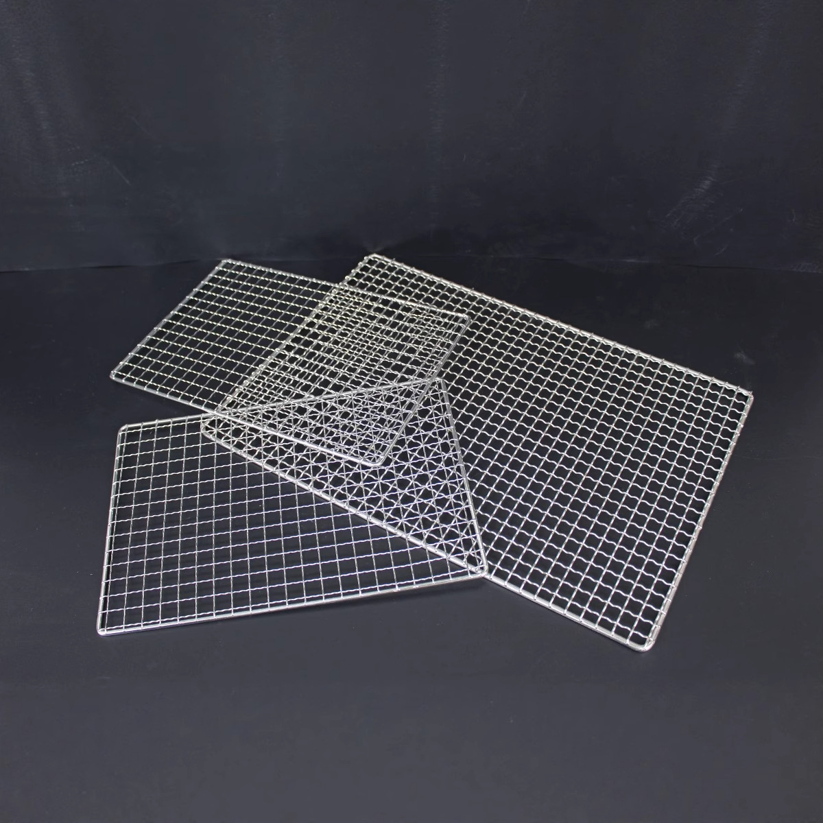 Parrilla de Acero Inoxidable 304, Parrilla de Carbón para Acampar al Aire Libre con Patas, Versión Portátil Reforzada, Red de Barbacoa Reforzada.