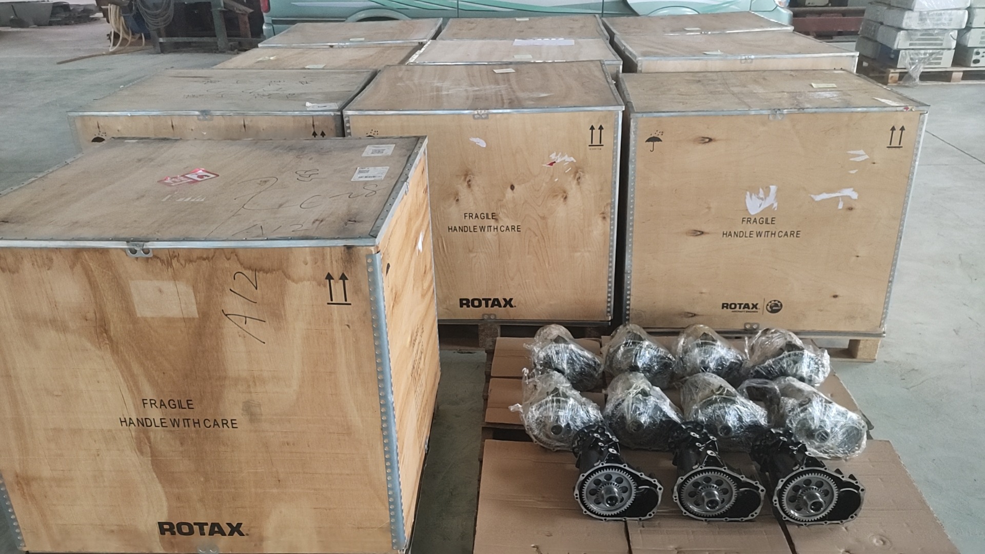 The New ROTAX Engine Removed 914ul 915is Gearbox Gearbox Is Suitable for 912 Modification 914