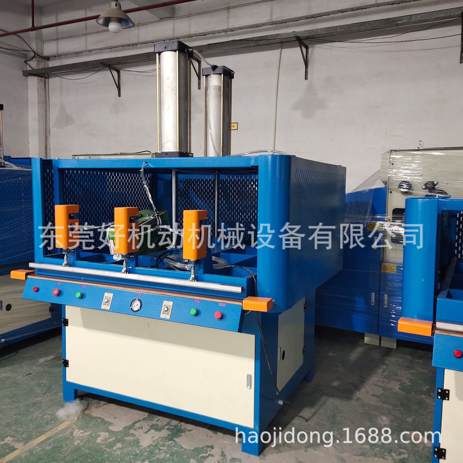 Máquina de embalaje automática de la fábrica de Dongguan juguete de felpa ropa máquina de sellado de compresión al vacío máquina de ensacado de embalaje 220V