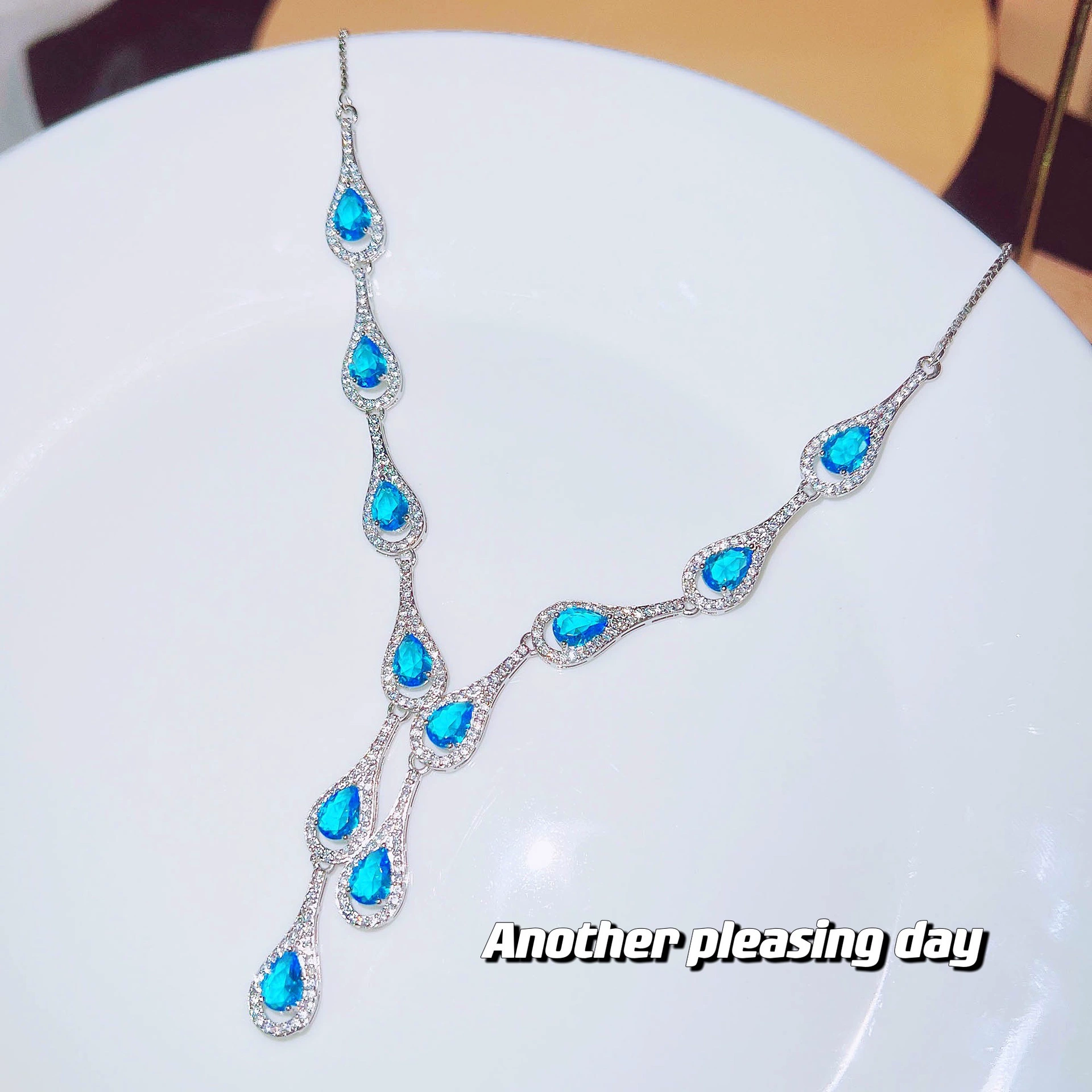 Elite organic pendant, sapphire chain, micro incrustation, diamond encrusted