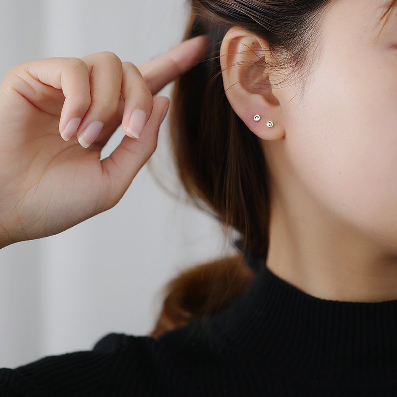 Coole Herren Ohrstecker Minimalistisch Aus Edelstahl Hypoallergen_voghion.com