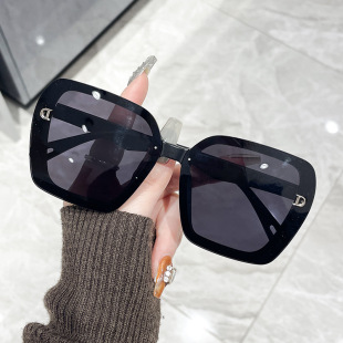 �羳�¿�߼���Ů̫��R�r�г�������ī�R���㰼�����@ĘС̫��R