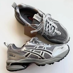新しい GEL-1090V2 レトロ高さ増加お父さん靴アーサー男性と女性の多用途トレンディなカジュアルスポーツランニングシューズ