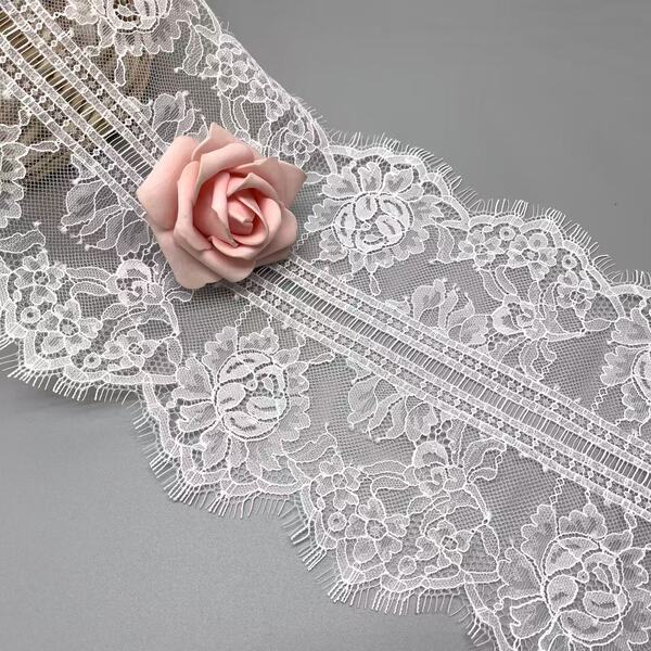 Lace white underwear for eyelashes