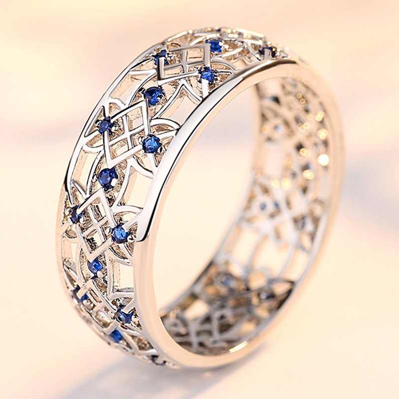 ring with stone with zircon