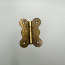 4���ֺ����ͻ��ͻ�߅���κ���q��FƤľ�����Ӱ��bƽ���40x30mm