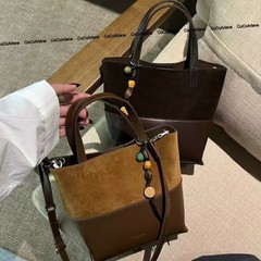 时尚超火复古小包包女2025秋冬季新款百搭斜挎包手提水桶包小拎包