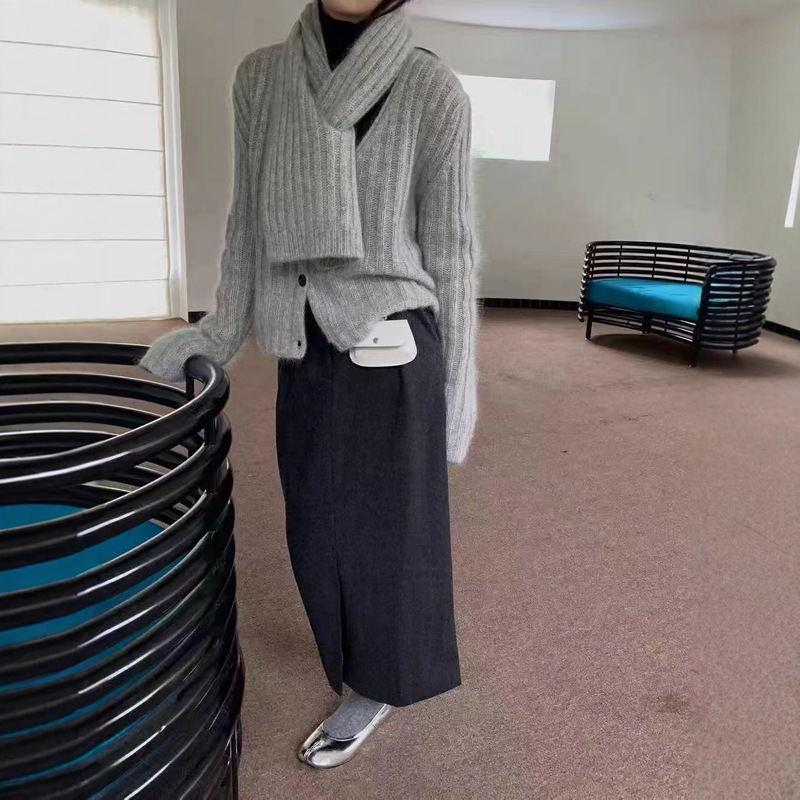 新款冬季韩版时尚马海毛羊毛V领宽松坑条开衫保暖毛衣（配围巾）|undefined