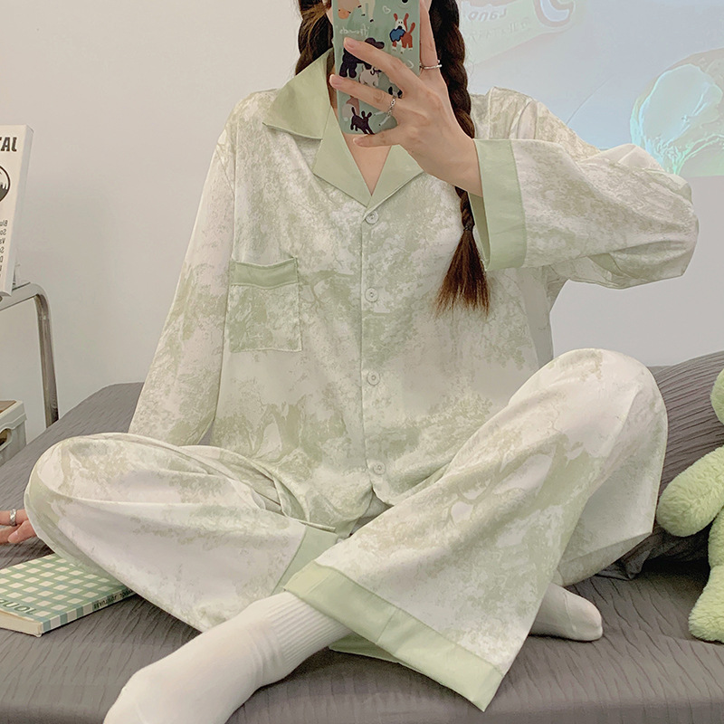 녹색 잉크 그림 두 배 긴