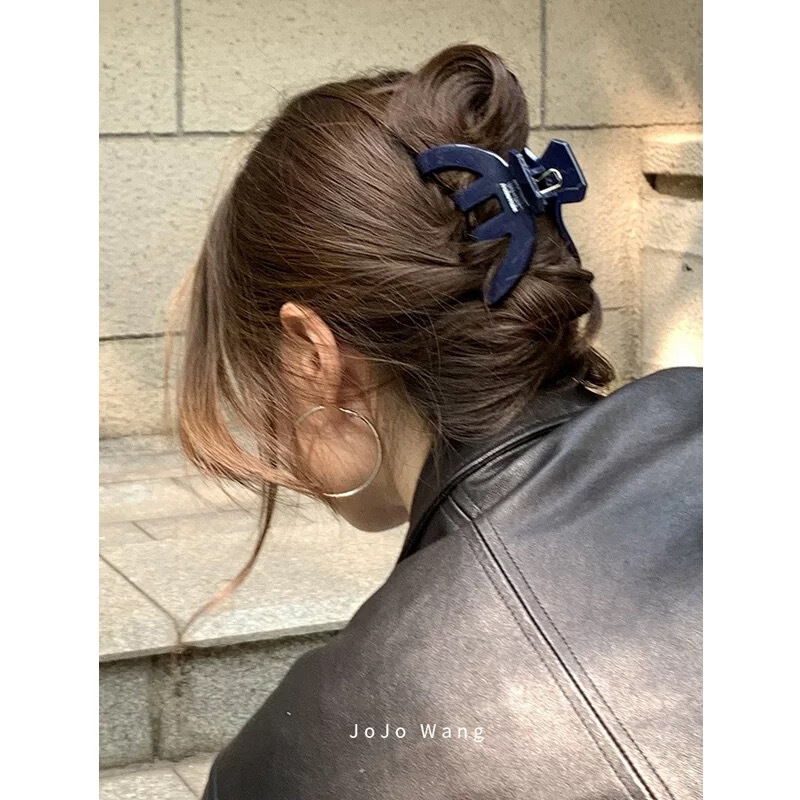 Miu Blue Small Square ~ Temperament Grab Clip Simple Gold Label Hair Grab Advanced Hairpin Summer Temperament South Korea Hair Accessories Headwear Miu Blue Small Square ~ Temperament Grab Clip Simple Gold Label Hair Grab Advanced Hairpin Summer Temperament South Korea Hair Accessories Headwear