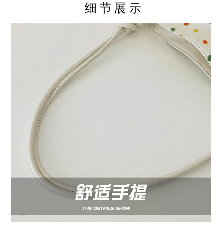 This year, polka dot canvas bags are in vogue for women's autumn and winter 2024. The new versatile commuter single-shoulder crossbody bag is in vogue Application Scenario