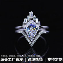 龙瑞跨境热卖时尚简约菱形铜镶锆石套戒女士V形满钻三角形钻戒
