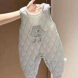 婴儿衣服秋冬加绒背带裤连体衣夹棉保暖薄棉服外出服宝宝深秋外套
