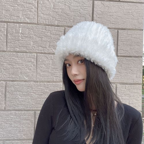 Korean plush woolen hat for women winter big head trendy ins new fashion cold hat small knitted hat showing face