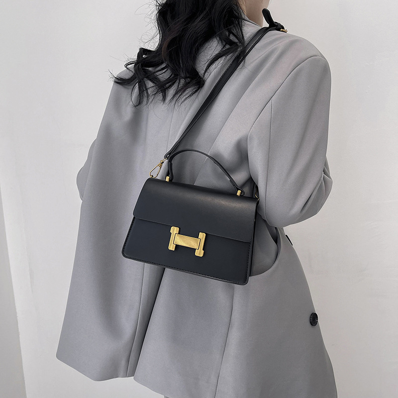 Bolso nuevo estilo de moda estilo coreano bolso casuales de color sólido textura versátil bolso de hombro portátil