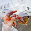 Sunglasses, fashionable sun protection cream solar-powered, new collection, bright catchy style, UF-protection