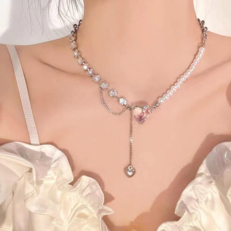 brand design necklace from pearl