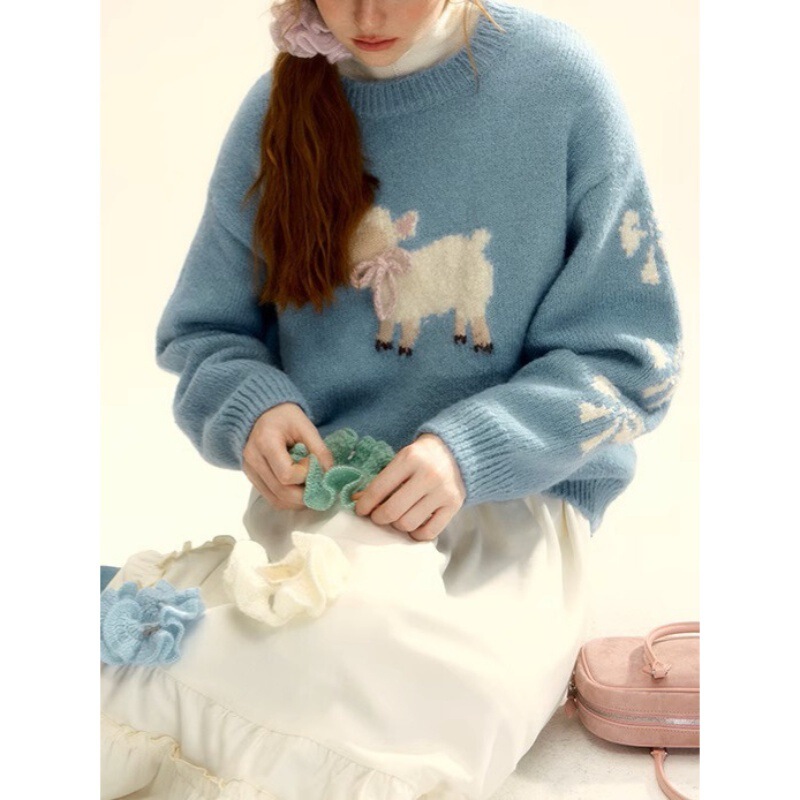 Chummy'Meow Meow Little Lamb' Blue Round-Neck Short Knit Sweater with 3D Bow, Loose Fit