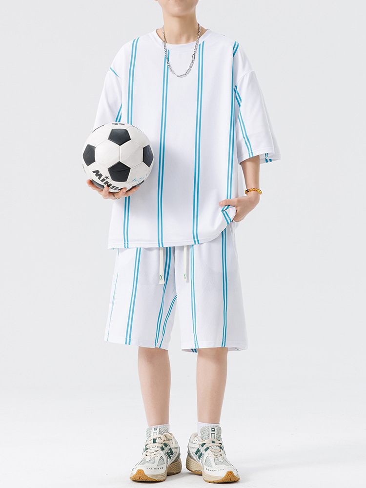 Nuevo traje de pantalones cortos de camiseta de cuello redondo con estampado a rayas de verano para adolescentes, pantalones cortos casuales de manga corta, ropa suelta para el hogar