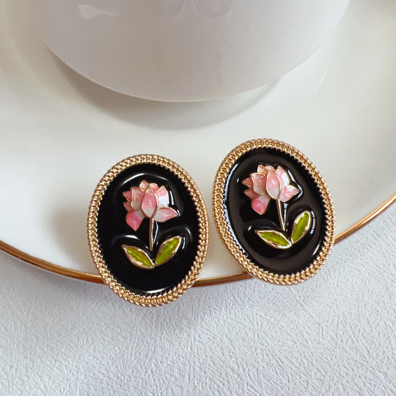 1 Par Estilo Vintage Flor Enchapado Aleación Pendientes display picture 9