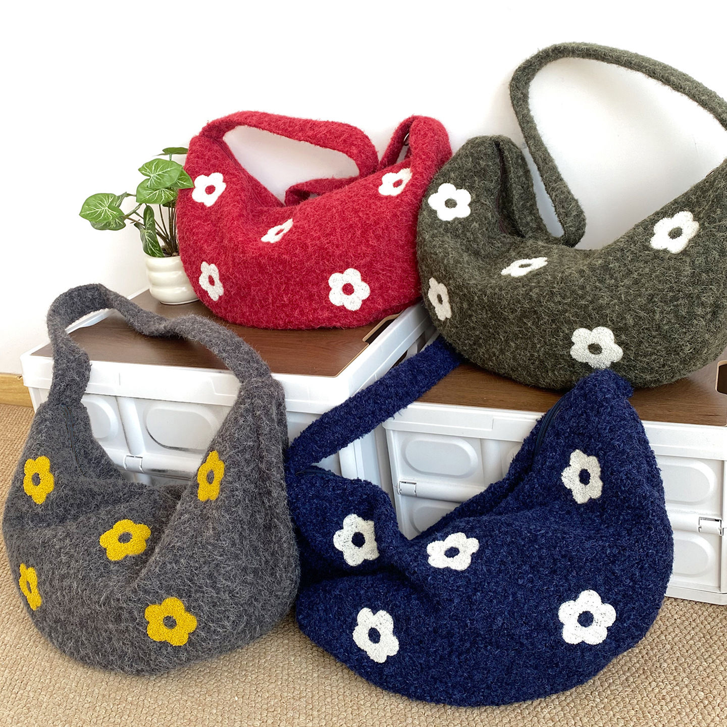 Stuffed Flower Embroidered Crossbody Bag Korean Style Sweet Croissant Bag Literary Forest Style Autumn and Winter Large Capacity Retro Shoulder Bag