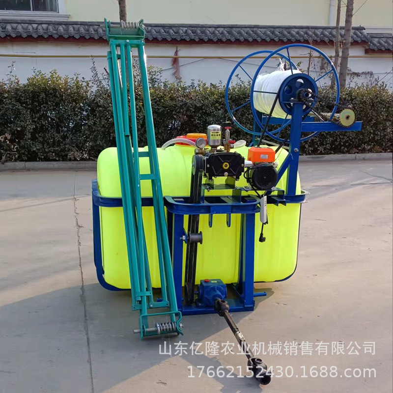 四轮打药机.jpg