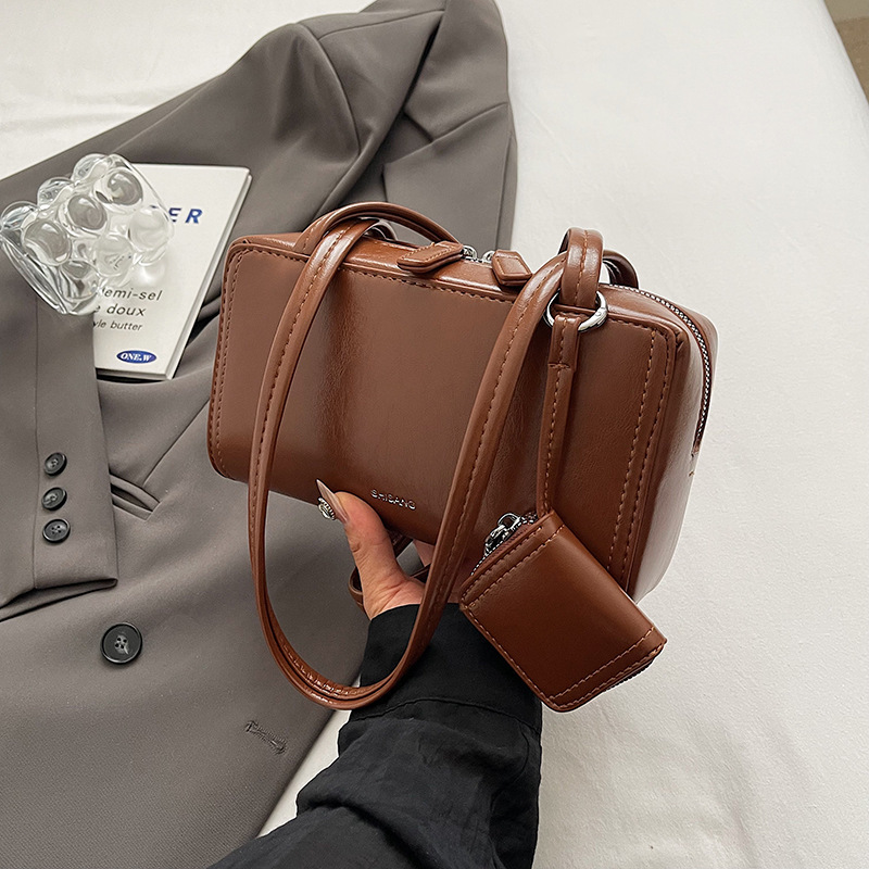 Fashionable Texture Retro Brown Small Bag Women's 2024 New Style All-match One-shoulder Underarm Bag Portable Small Square Bag