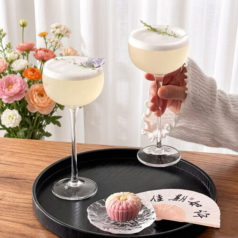 Japanese-Style Ultra-Thin Cocktail Glass, Classical Goblet, Martini Glass, Wine Champagne Glass, Special Sparkling Glass Japanese-Style Ultra-Thin Cocktail Glass, Classical Goblet, Martini Glass, Wine Champagne Glass, Special Sparkling Glass