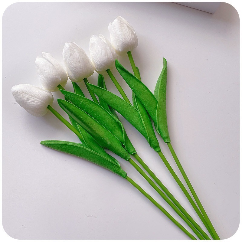 Flores florales Decoración de la sala de estar Decoración Decoración Ramo biónico Tulipán Flor seca de lujo ligero Flor falsa Decoración eterna