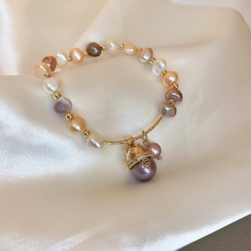 Micro-inlaid Zircon Pearl Bee T-shaped Buckle Bracelet Light Luxury High-end Bracelet French Retro Elegant Bracelet Jewelry