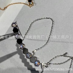高バージョンダイヤモンドハニカムネックレスリングブレスレット女性のための 18k ローズゴールドファッションライト高級鎖骨チェーンメーカー卸売