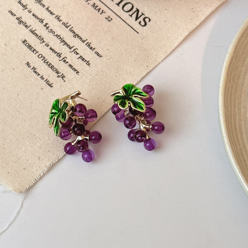 1 Pair Cartoon Style Grape Plating Alloy Ear Studs display picture 4