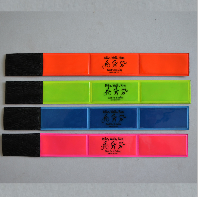供应警示环保PVC植绒高亮反光啪啪圈手环夜跑反光魔术贴手腕带