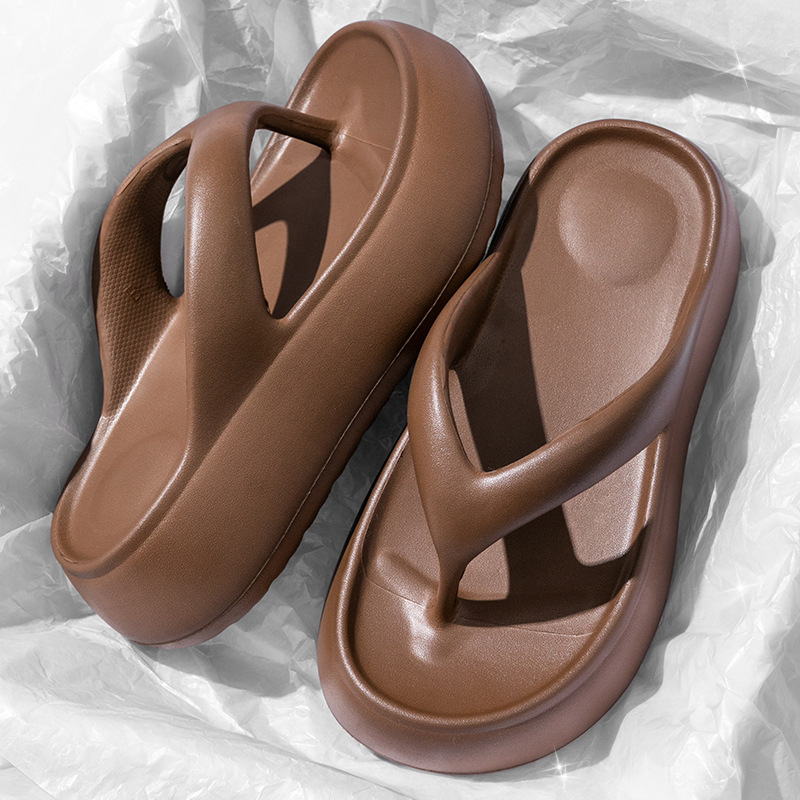 2026 Trendy Thick-Soled Eva Flip-Flops, Height-Increasing Soft-Soled Beach Thong Sandals, Fashionable Outdoor Summer Slippers for Women