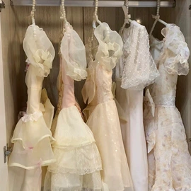 羽绒服;连衣裙;女装杂款包