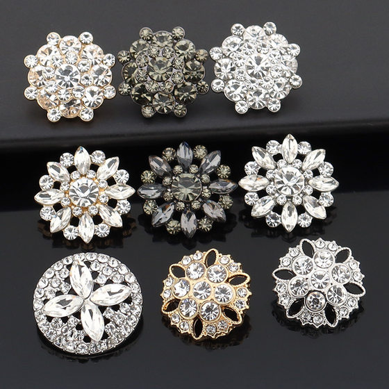 In stock high-grade metal diamond coat buckle female fur button mink button fashion petal rhinestone diamond buckle