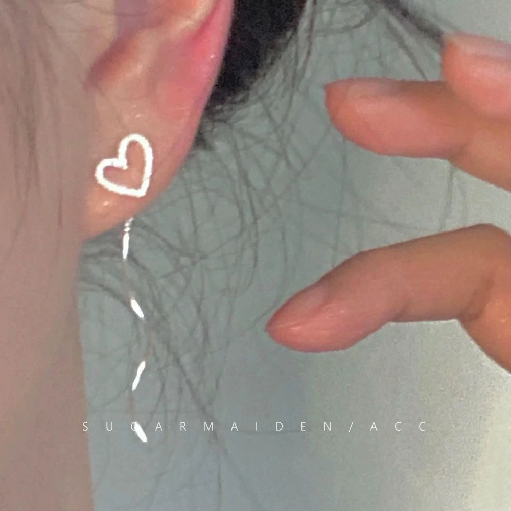 Matte small design wavy earrings, silver 925 sample