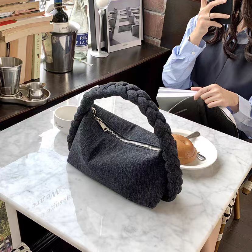 Korean woven twisted denim underarm fashion chain handbag single shoulder crossbody dumpling bag trend_voghion.com