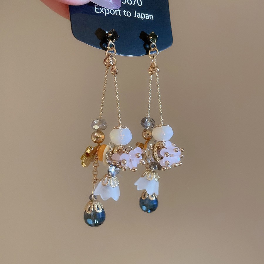 Aguja de plata con diamantes de cristal pendientes de bordilla estilo nacional pendientes de temperamento pequeño ligero lujo de alta calidad industria pesada exageración pendientes