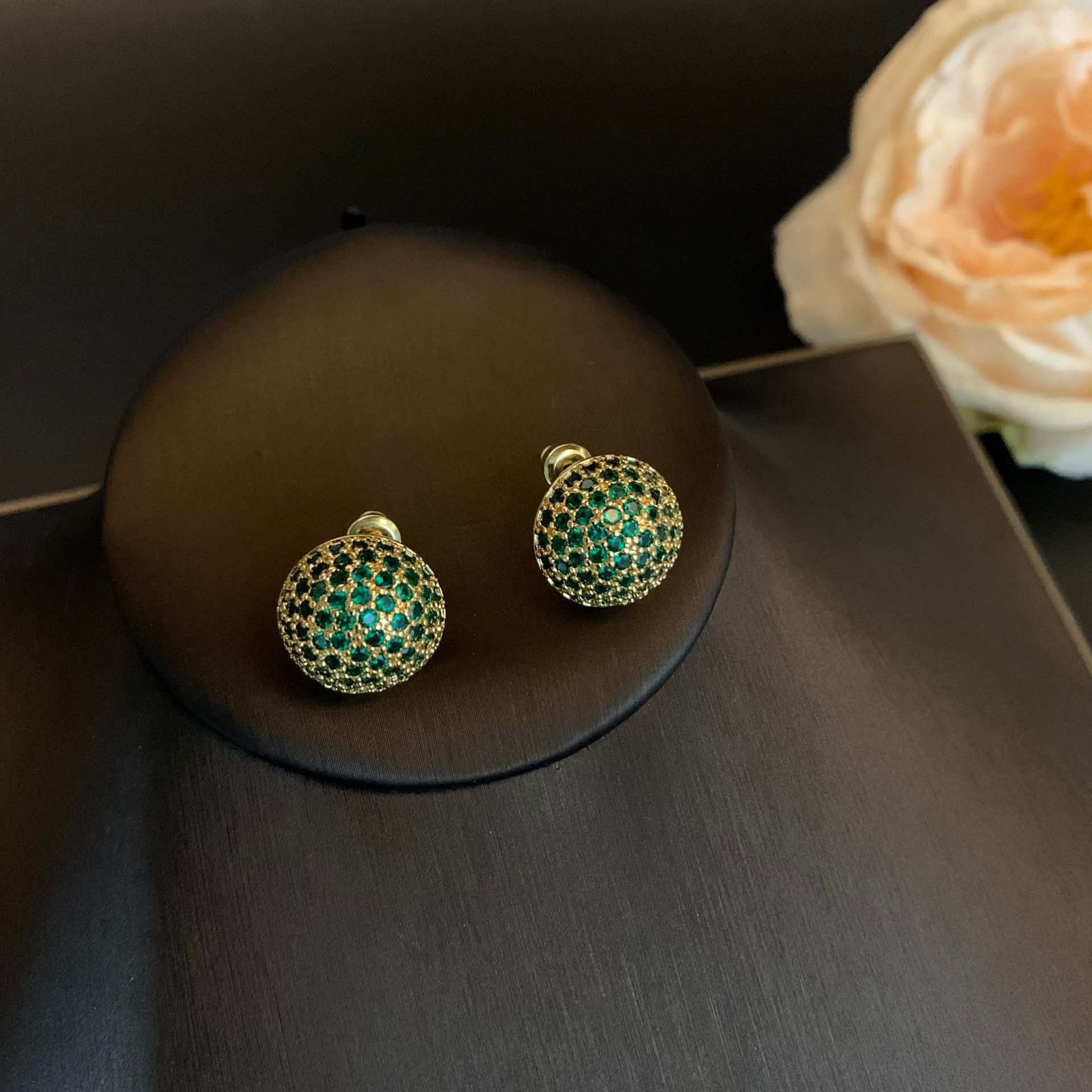 New fashion all match niche jewelry set simple natural pendant full inlaid earrings elegant temperament earrings_voghion.com