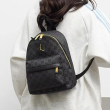 �r����P��ӡ����ĸ�p���܇�p��������а����Ƹ�yŮ���\�ӱ���