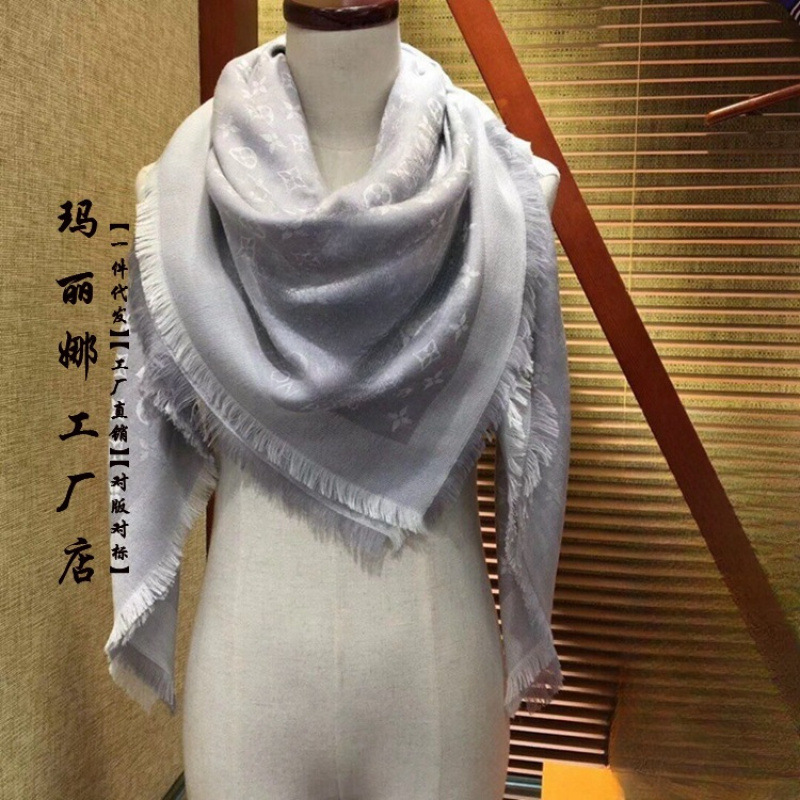 羊毛真丝方巾女中薄款四季佩戴棕色保暖款女空调披肩围巾沙滩度假|undefined