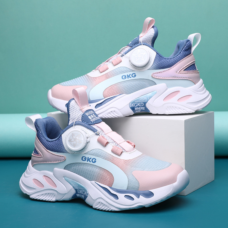 Zapatos deportivos de niñas otoño 2025 nuevos zapatos de moda de malla transpirable camuflaje personalidad zapatos de marca BKG zapatos infantiles